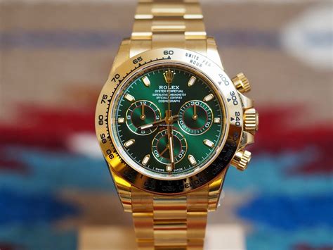 rolex green daytona discontinued|rolex daytona green dial price.